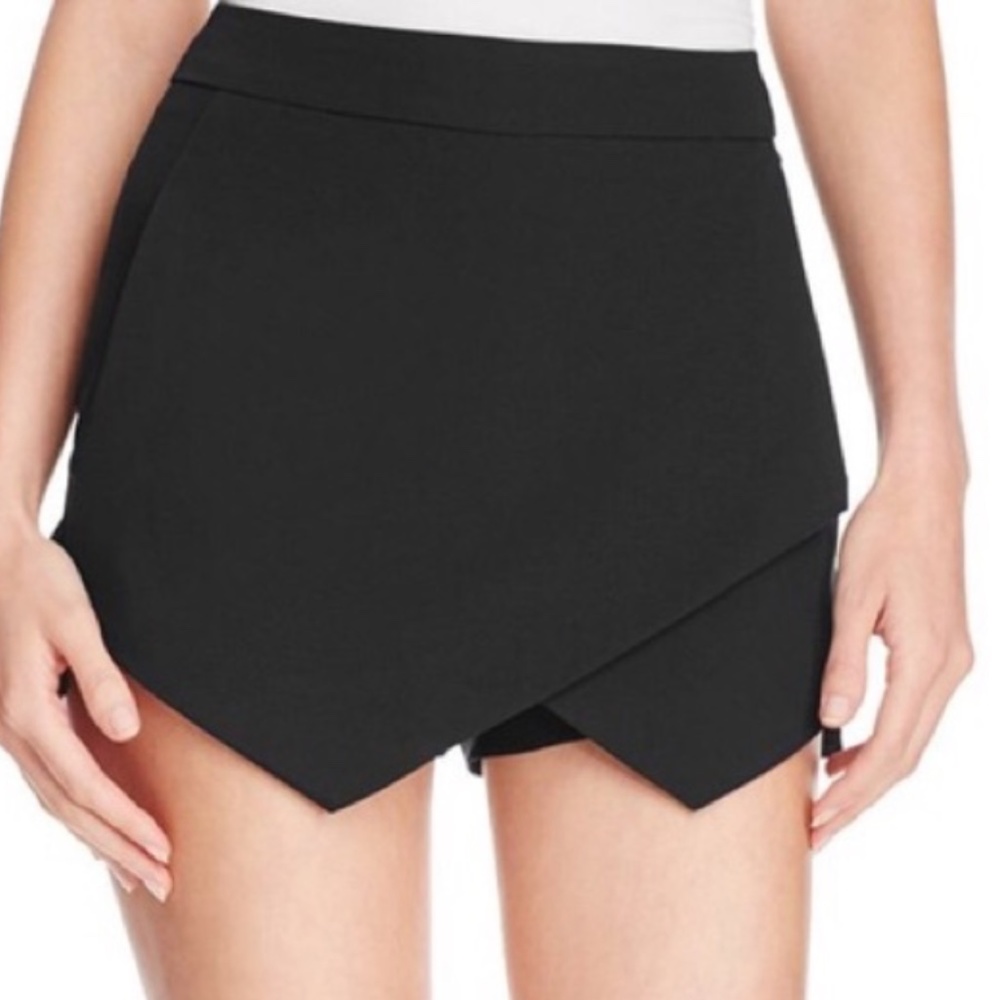 GAB&KATE Envelope Black Stretch Skort